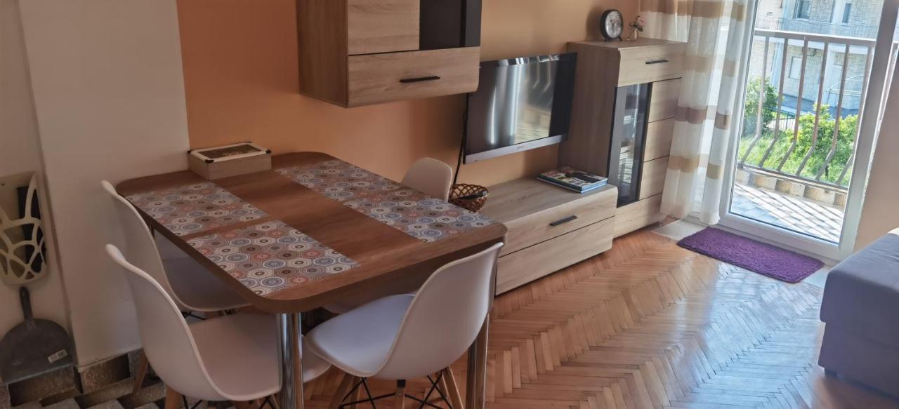 Dlx Apartman Adriatics Herceg Novi Exterior foto